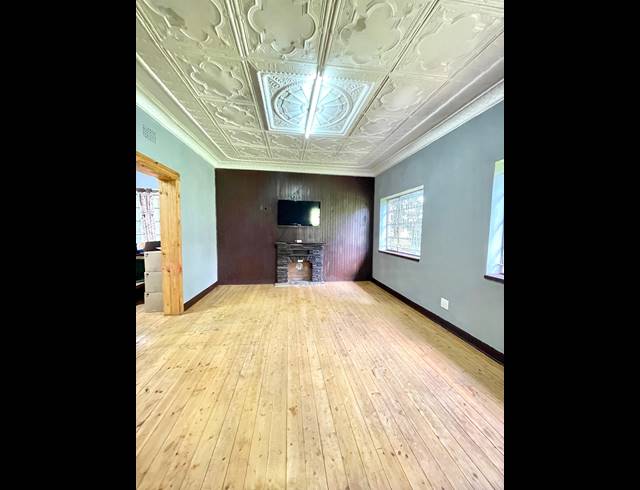 3 BEDROOM FREEHOLD FOR SALE IN UNITAS PARK